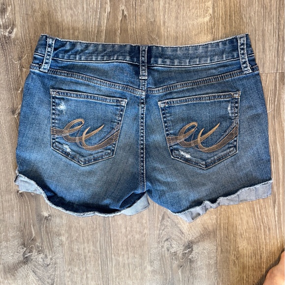 Express Relaxed Fit Blue Jeans - Picture 3 of 4